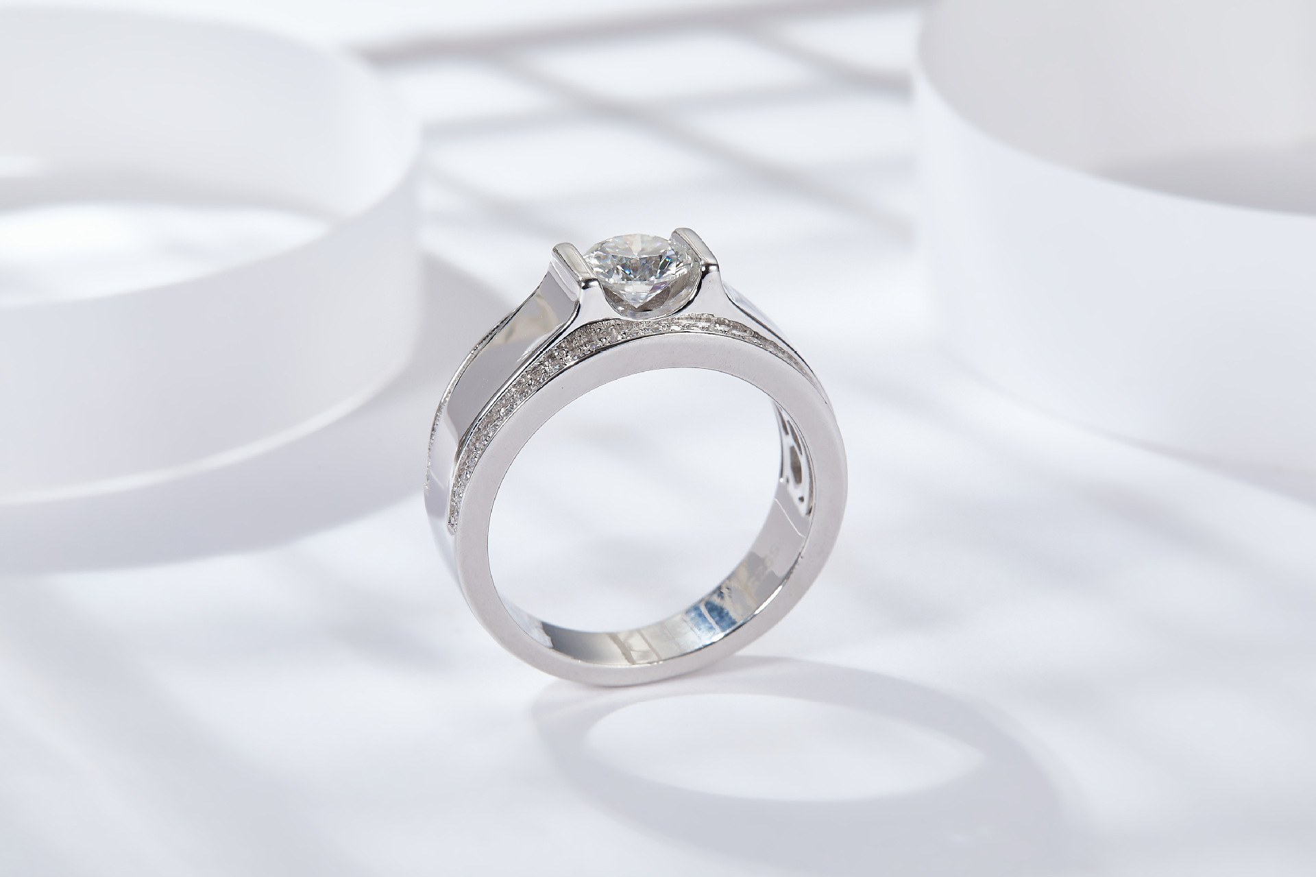 Moissanite Rings Geometric