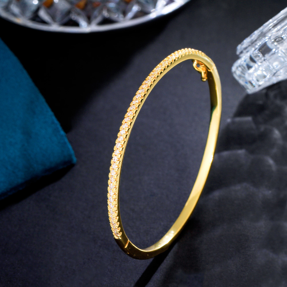 1 Copper Bracelet Fashion 18K Gold Plated Women's Round Open Cuff Micro Pave Square Crystal Zircon Laminated Thin Bracelet And Bracelet Ladies' Birthday Present Suitable For Women's Daily Or Date Wear