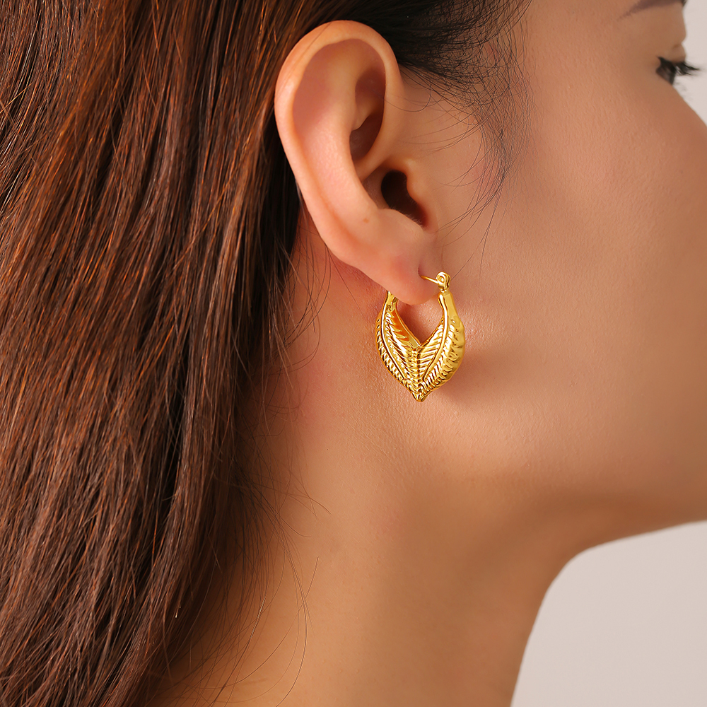 304 Stainless Steel Geometric PVD Coated Real Gold Plated 18K Gold Princess British Style Commute Waterproof Non Tarnish Plating Earrings