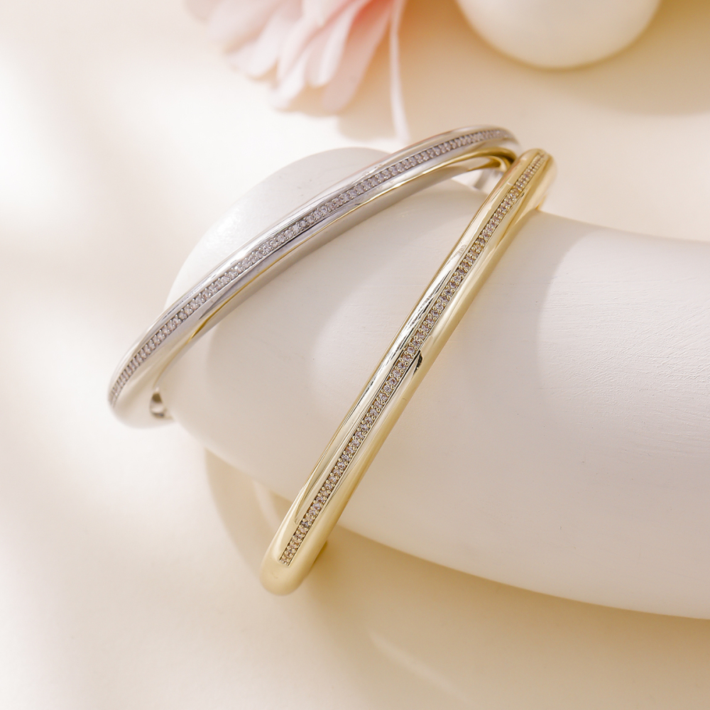 Light Luxury Niche Clothing Accessories Bracelet Bangle Water Plated Copper Geometric Pattern Curved Hollow Design Star Bracelet