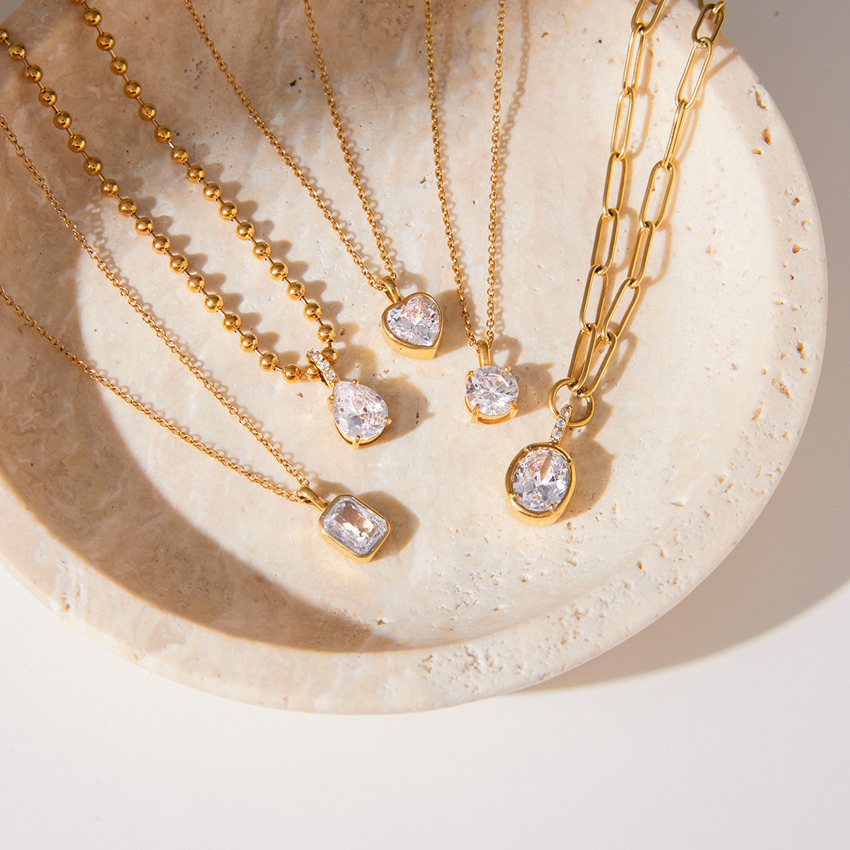 New 18K Zirconia Necklace Women's Stainless Steel Fashion Jewelry Non-fading Geometric Pattern Luxury European Style Pendant Chain