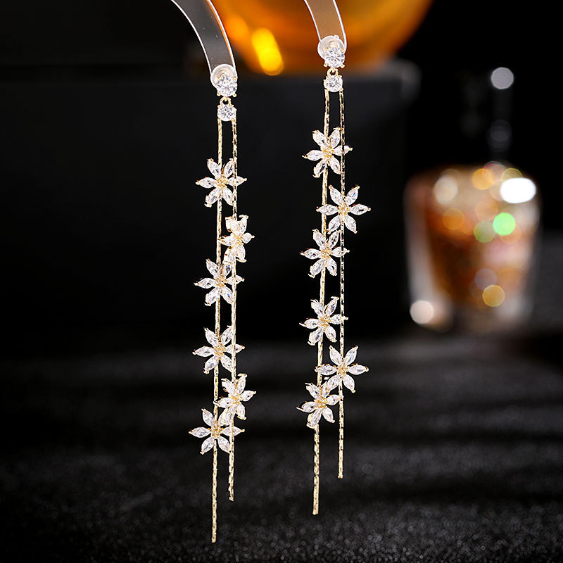 Bohemian Style Long Dangle Earrings Women's Fashion Floral Pendant Tassel Earrings Elegant Celebrity Inspired Zircon Studs