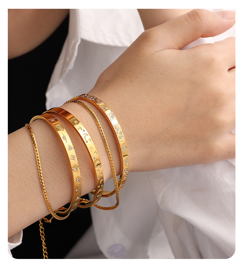Conch Shell Ocean Animal Star Moon Inlaid With Diamonds 304 Stainless Steel 18K Gold Plated Vacuum Electroplating (Furnace) Women's Bracelet