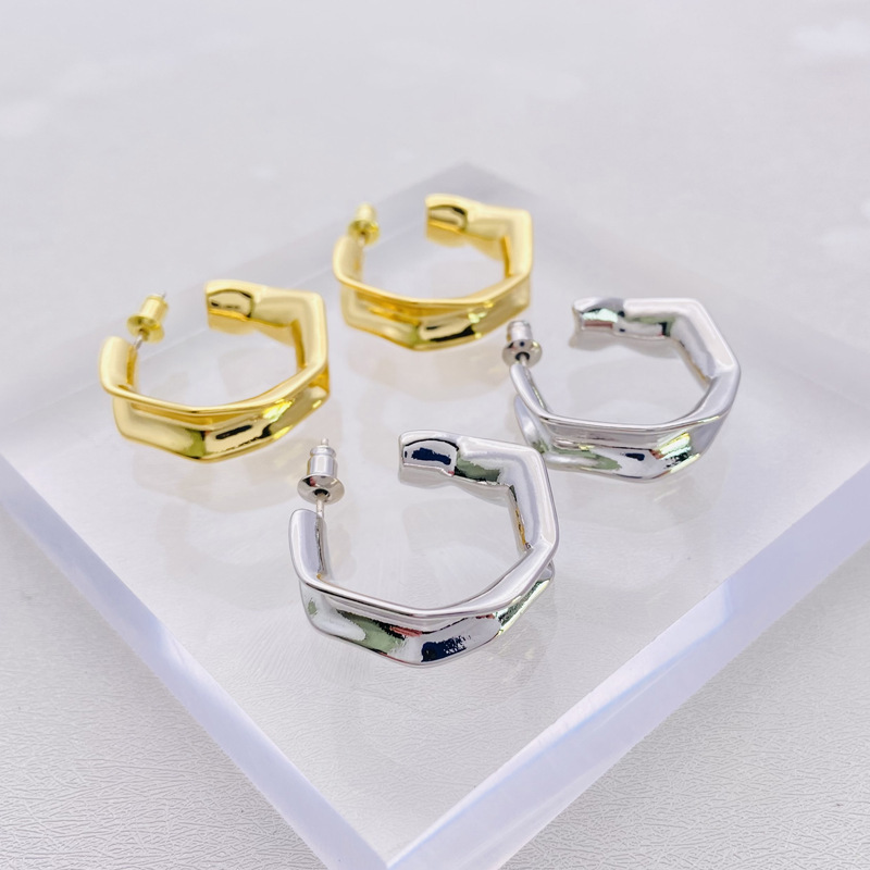 Folded Hoop Earrings Women's French  Cold Wind East Gate Earrings  Brass Plated 18K Earrings Wholesale