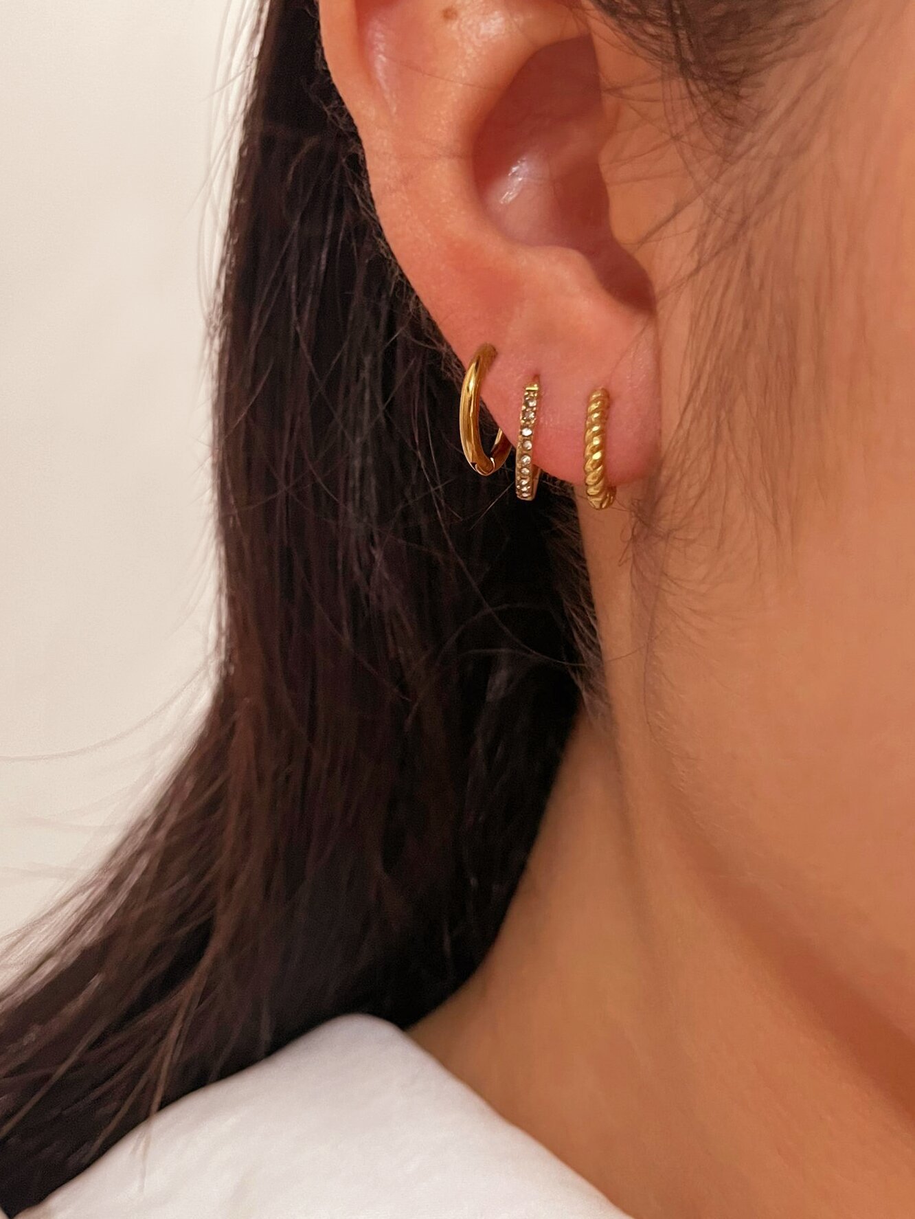 304 Stainless Steel Single Row Drill Simple Bracelet Twist PVD Coated Rhinestones Real Gold Plated 18K Gold Simple Style Classic Style Waterproof Non Tarnish Irregular Surgical Steel Gold Earrings