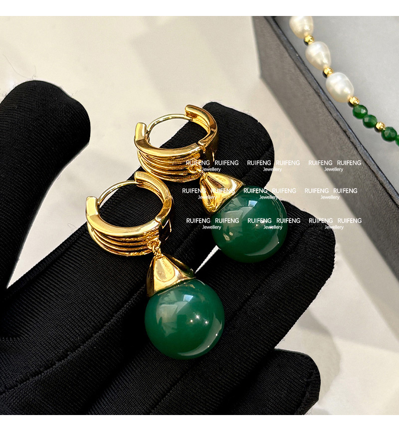 Natural Green Agate Jade Ice Type Earrings Women Luxury Small Niche High End Stud Earrings Jewelry Accessories