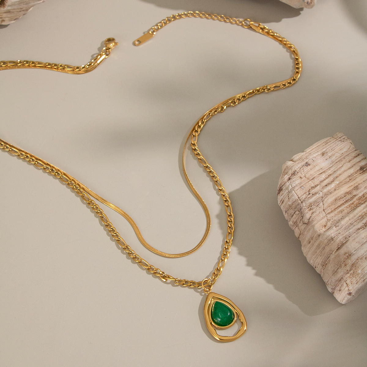 Elegant Natural Stone Waterdrop Green Double Layer Necklace Fashionable Stainless Steel 18K Gold Plated Women's Jewelry Accessory