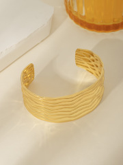 Stainless Steel Electroplated 18k Real Gold Wide Texture Open Bracelet Style 3