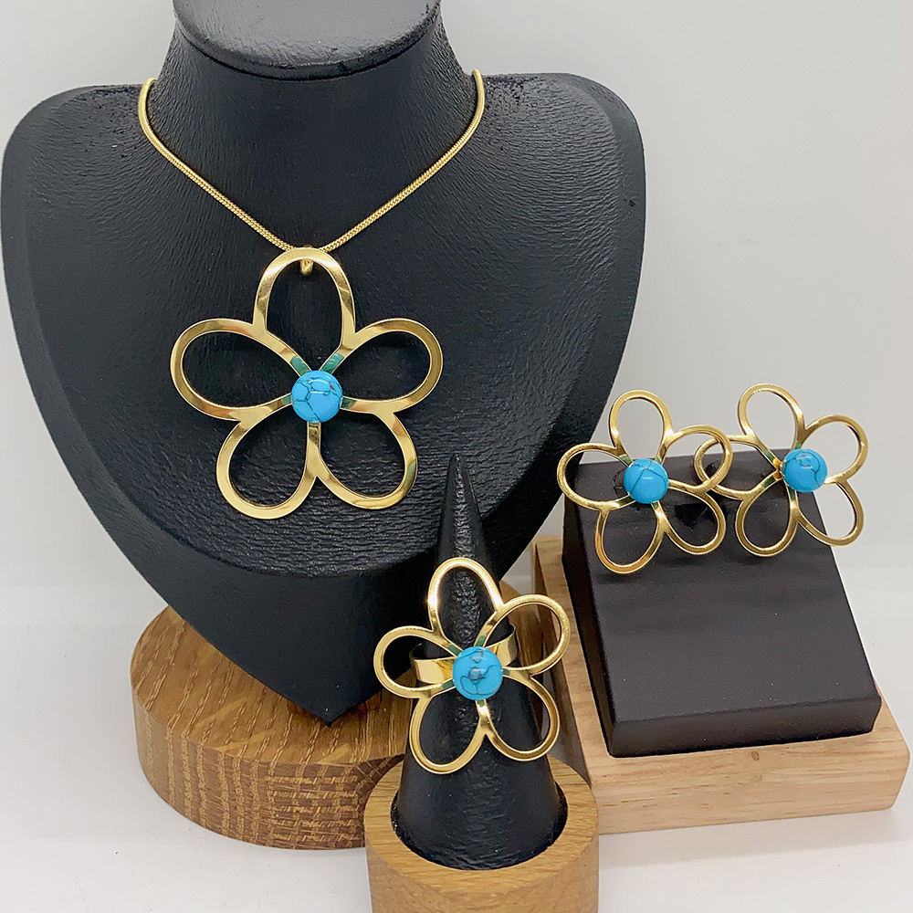 Classic Plated Floral Ring Earring Necklace Set Color Retention Jewelry Accessories For Women Casual And Exaggerated Style