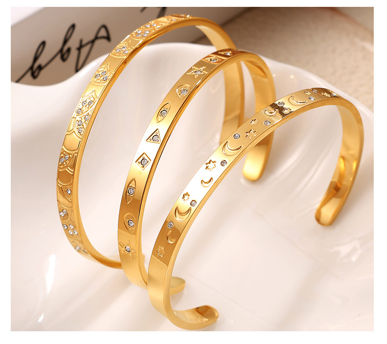 Conch Shell Ocean Animal Star Moon Inlaid With Diamonds 304 Stainless Steel 18K Gold Plated Vacuum Electroplating (Furnace) Women's Bracelet