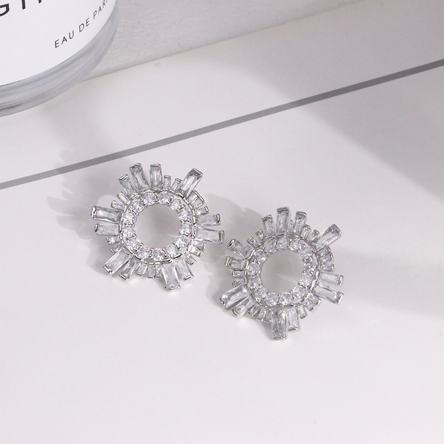European And American Fashion Exquisite Inlaid Rhinestone Sunflower Earrings For Women, Light Luxury High-end Fashion Simple Ultra-sparkling Luxurious Korean Version Earrings