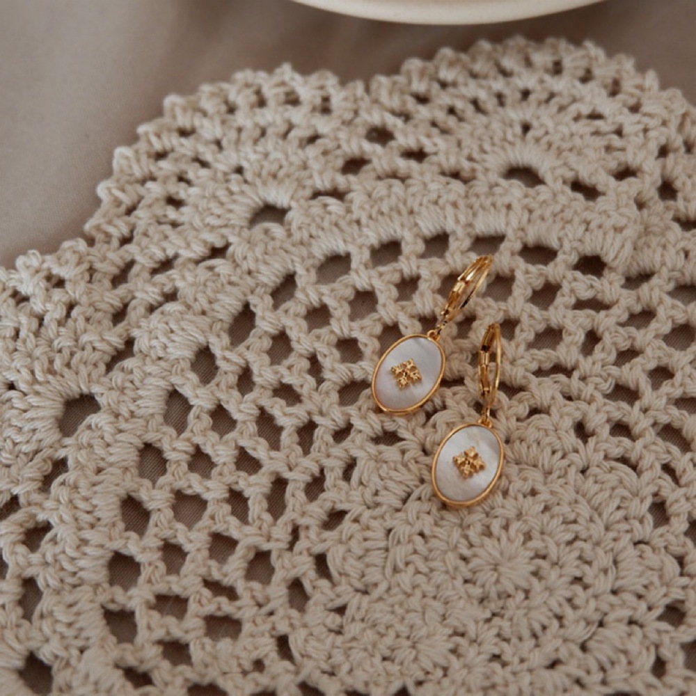 Handmade Shell Earrings For Women, Fashionable Geometric Pattern, Thick Gold-Plated, Printed Autumn/Winter Style Jewelry Earrings Accessories