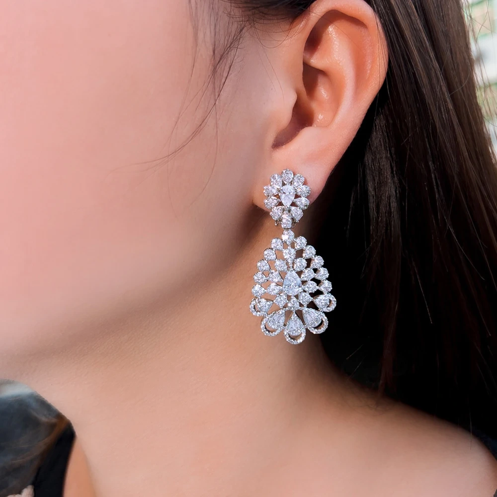 Fashion White Cubic Zirconia Clip-On Earrings Suitable For Wedding Party Bride Long Dangling Non-Pierced Earrings For Women