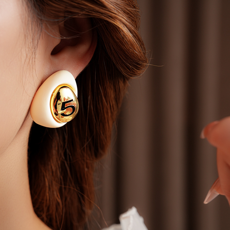 Gold Plated Digital Drop Earrings Vintage Versatile Fashionable Women's Stud Earrings Letter/Text Pattern Waterdrop Design
