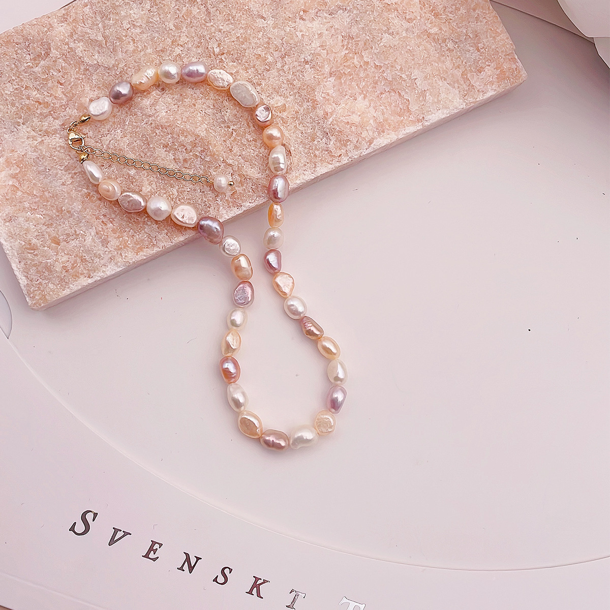 Retro Irregular Baroque Pearl Necklace Natural Freshwater Pearl Women's New Fashion Pearl Clavicle Chain Geometric Pattern