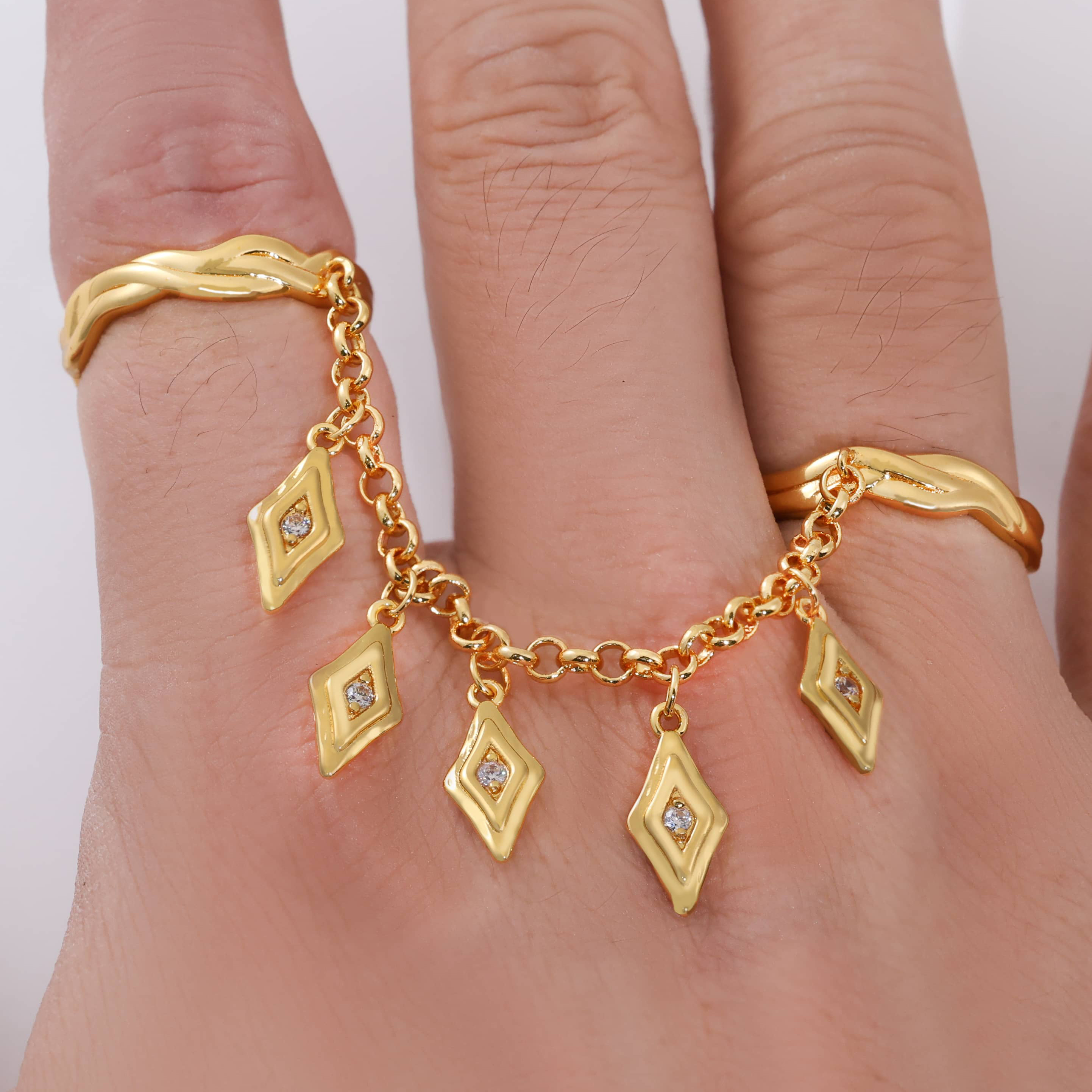1 Piece Exquisite Design Fashion Unique Chain Rhombus Pendant Matching Personality Outfit Special Occasion Dress Women's Ring Jewelry
