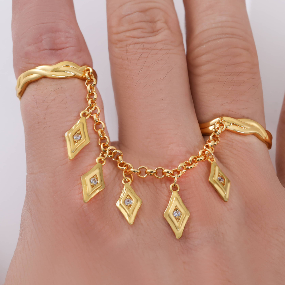 1 Piece Exquisite Design Fashion Unique Chain Rhombus Pendant Matching Personality Outfit Special Occasion Dress Women's Ring Jewelry