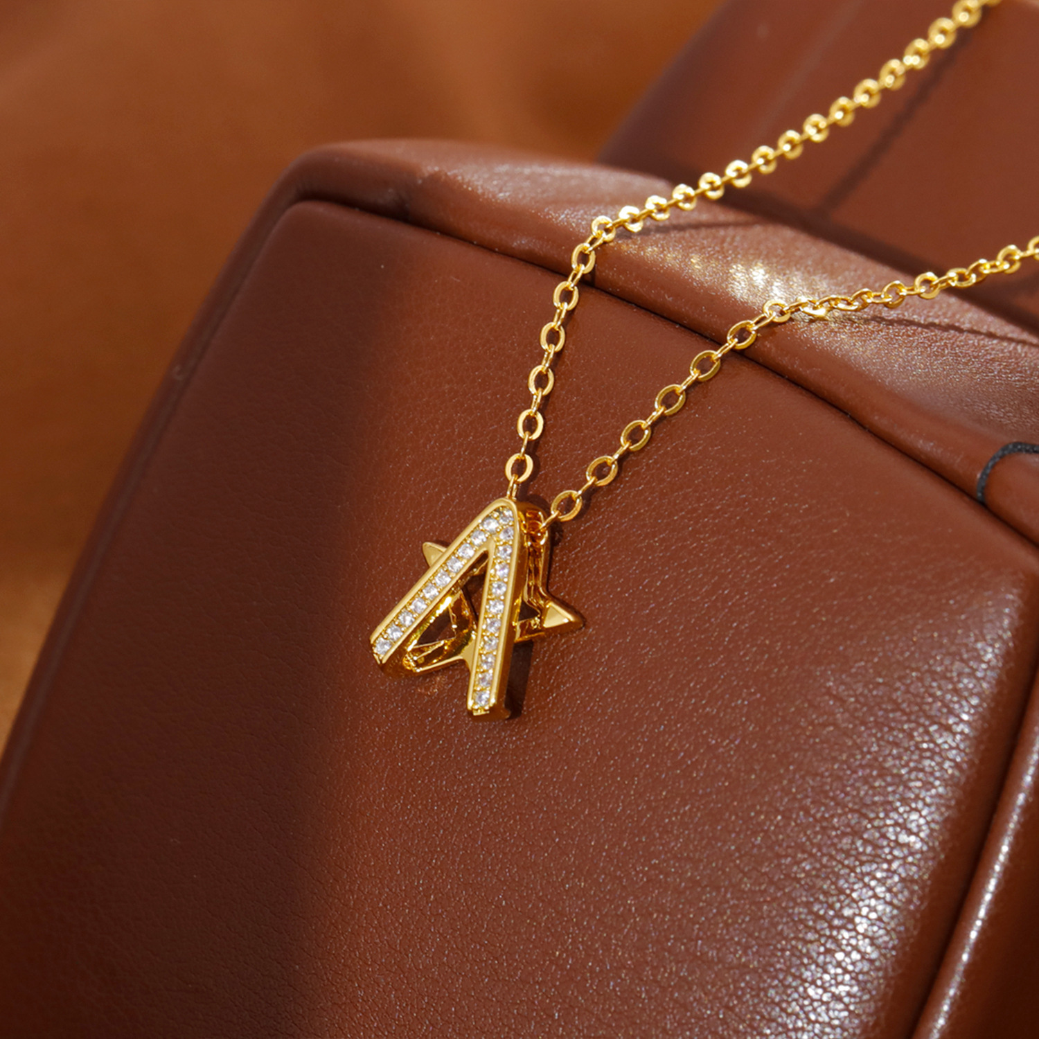 Luxury Commuting Diamond Embedded Necklace Fashionable OL Style Geometric Pattern Copper Material Women's Accessory Choker