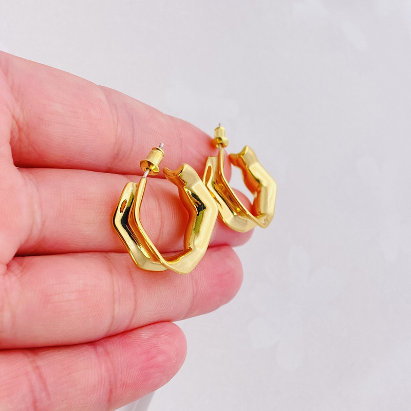 Folded Hoop Earrings Women's French  Cold Wind East Gate Earrings  Brass Plated 18K Earrings Wholesale