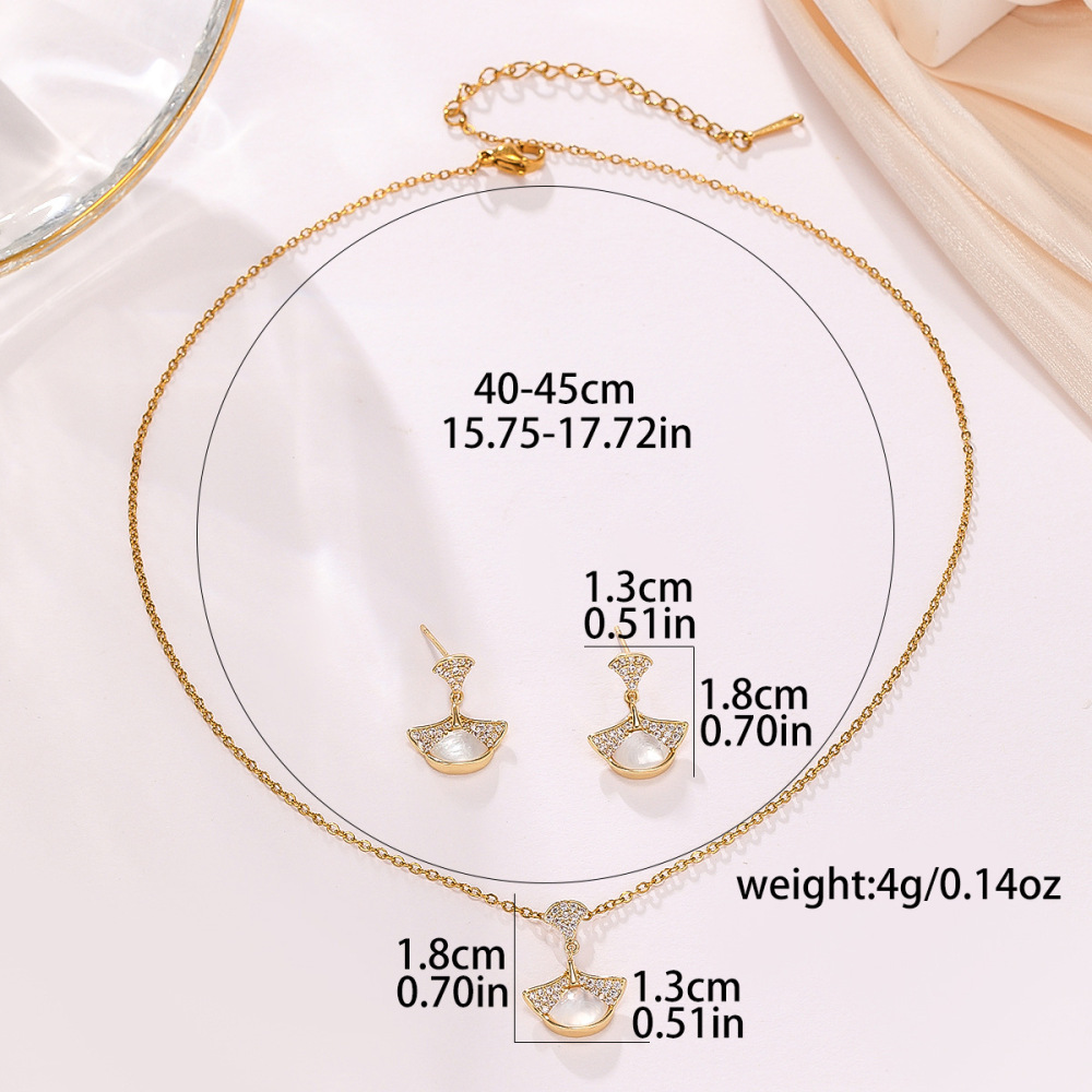 Fashionable Middle Eastern Style Shell Pendant Necklace And Earrings Set High Version Fan Shape Simple Atmosphere Copper Jewelry Accessories