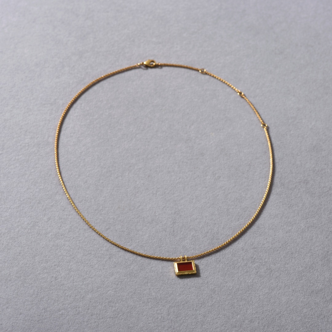 Red Agate Pendant Twist Chain Necklace Design Metal European Women Jewelry Accessories