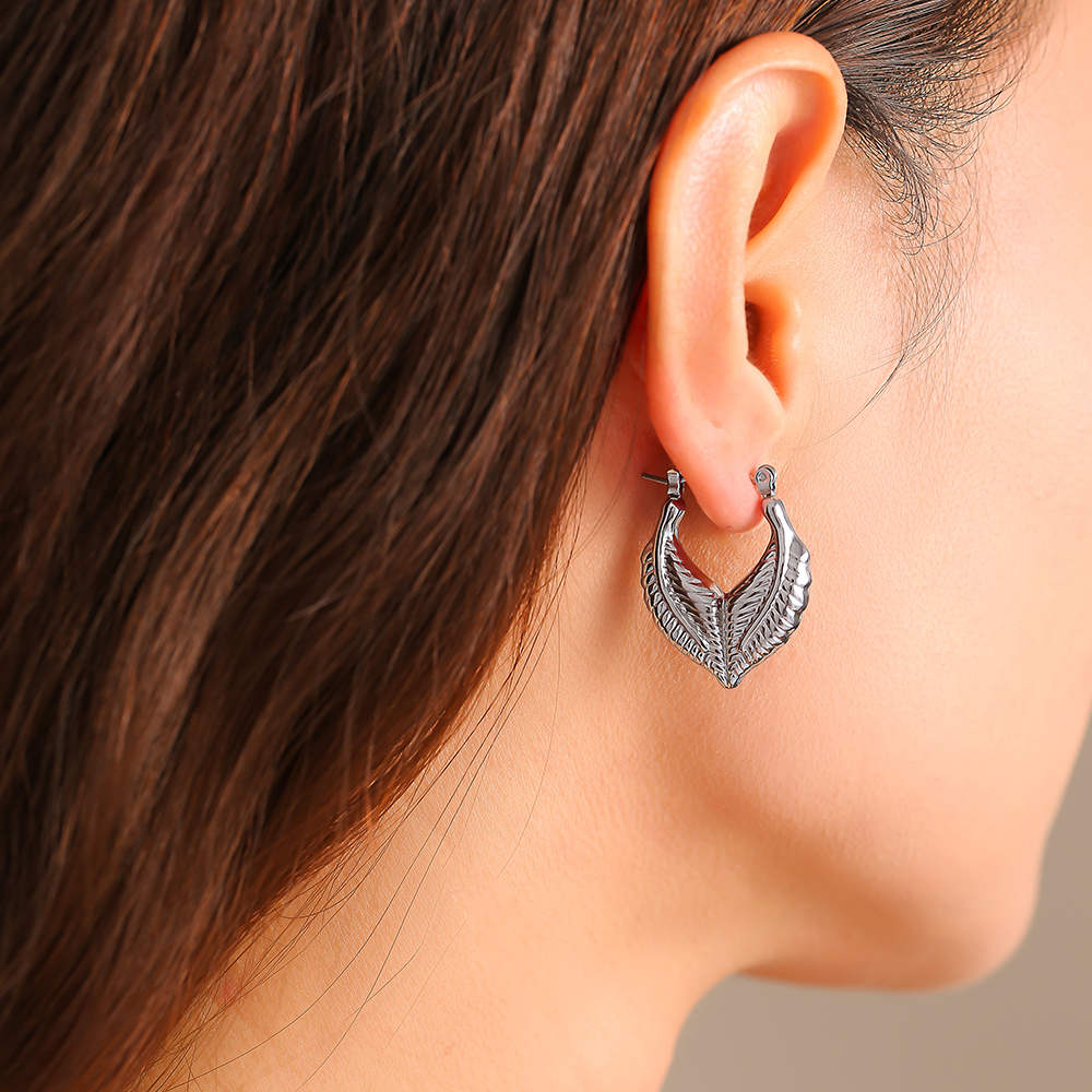 304 Stainless Steel Geometric PVD Coated Real Gold Plated 18K Gold Princess British Style Commute Waterproof Non Tarnish Plating Earrings