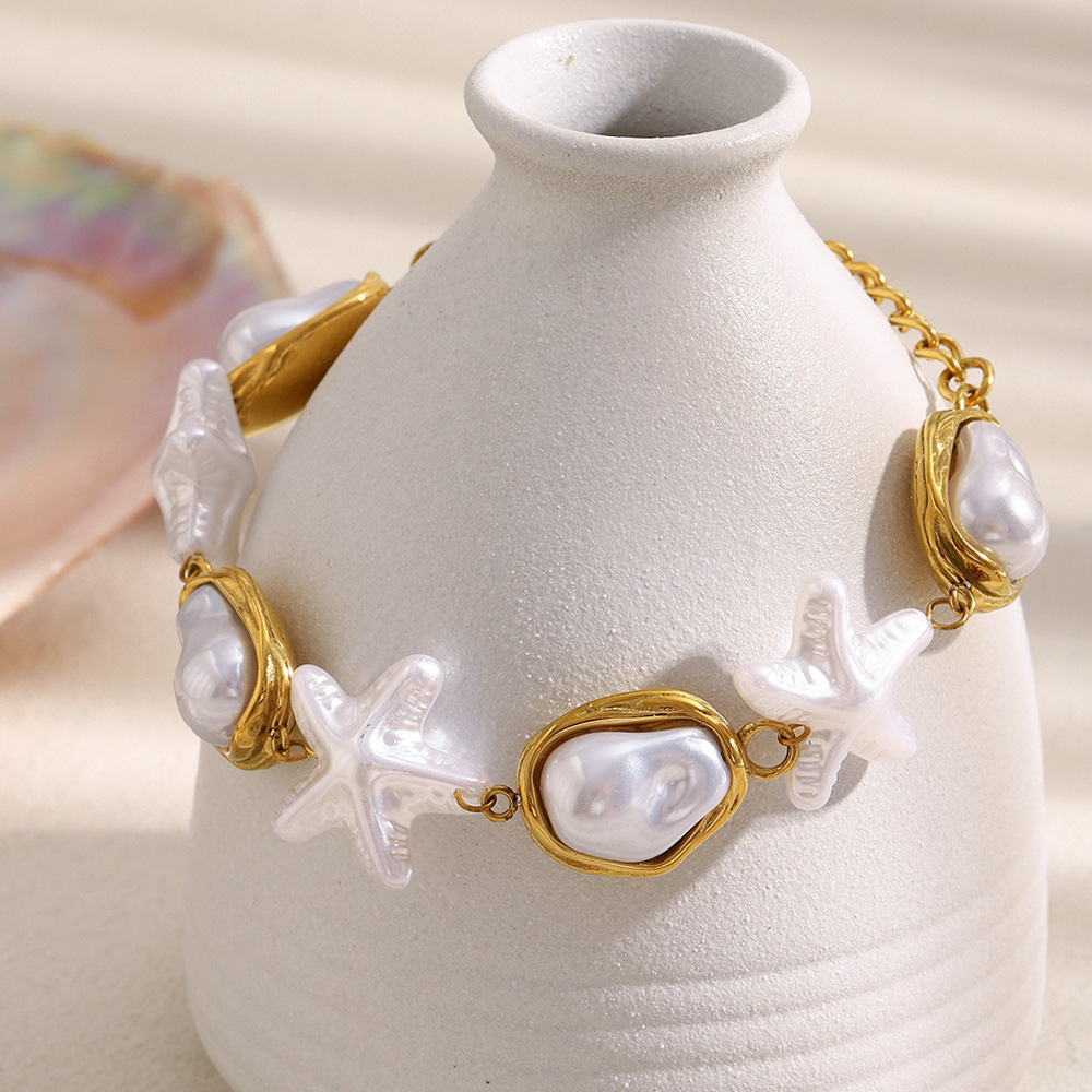 Elegant Stainless Steel 18K Gold Plated Pearl Starfish Bracelet Fashionable Geometric Pattern Women's Jewelry Accessory