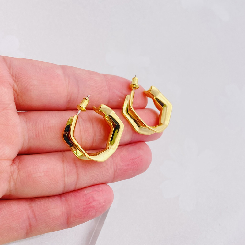 Folded Hoop Earrings Women's French  Cold Wind East Gate Earrings  Brass Plated 18K Earrings Wholesale