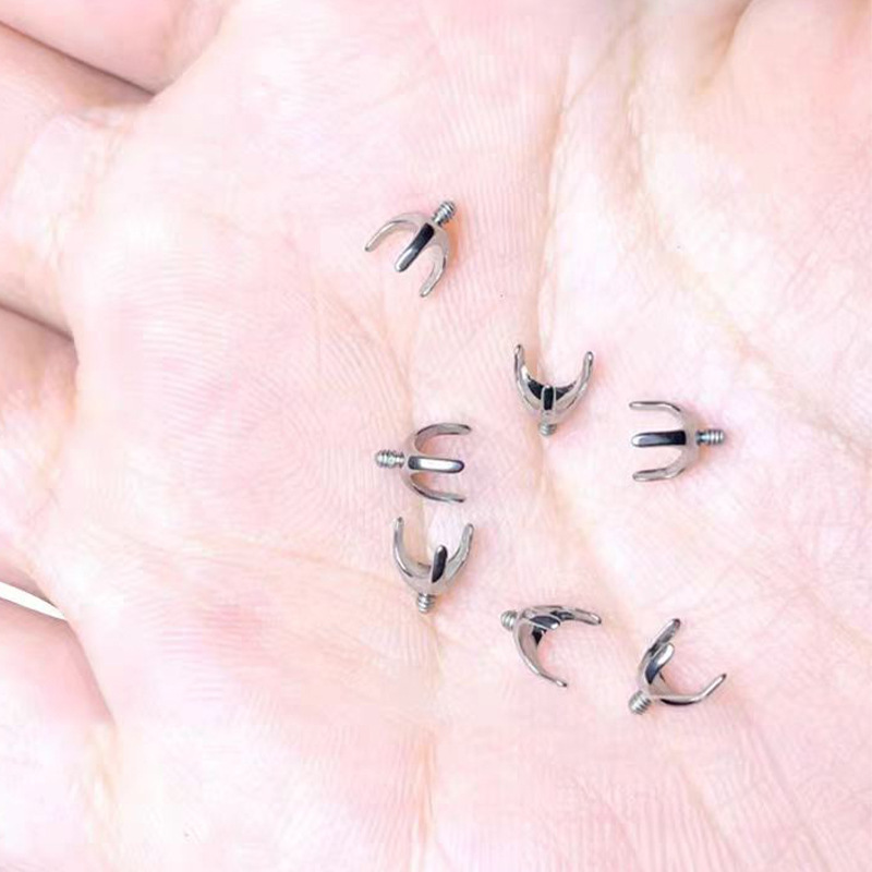 Titanium Alloy Lip Stud Earring Accessories Three-Claw Internal Thread Hollow Mold Body Piercing Jewelry Earrings Unisex Geometric Pattern