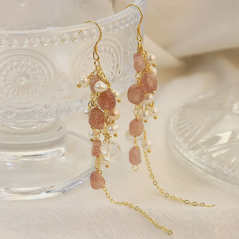 Handmade Natural Pearl Strawberry Crystal White Chain Earrings Women's Luxury Versatile Copper Material Jewelry Accessories