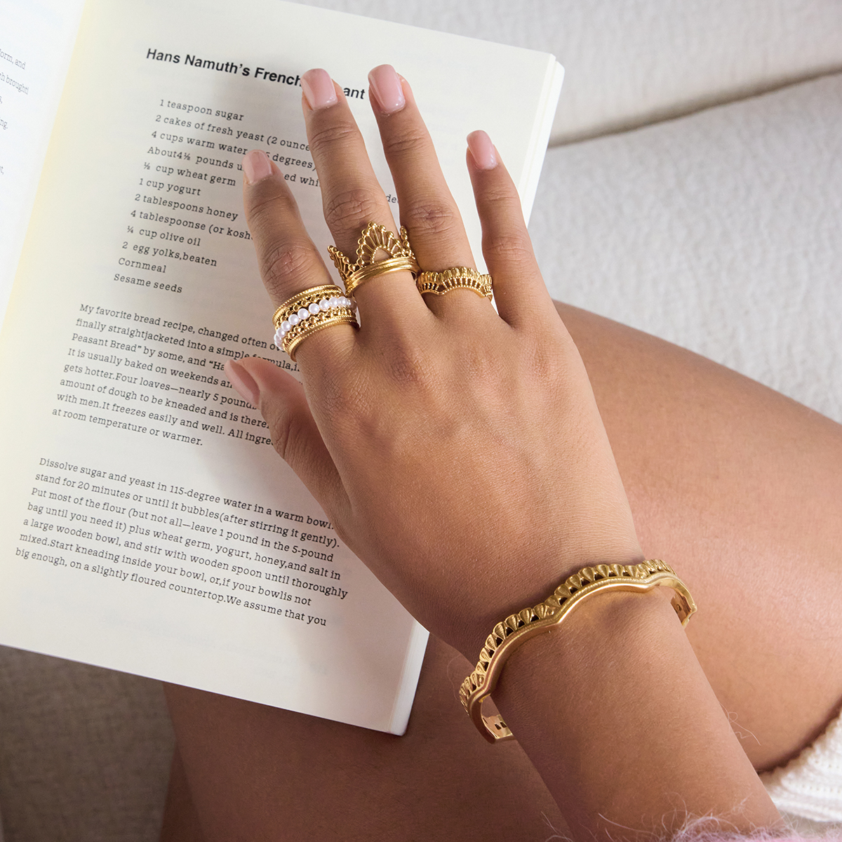 Women's Style - Vintage Style / 18K Gold 304 Stainless Steel Vacuum Electroplating (In Furnace) / Lace Hollow Wave Open Bracelet