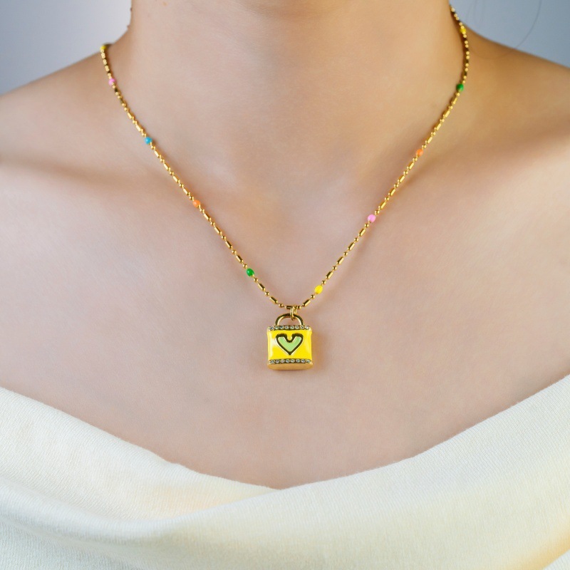 Vintage European And American Style Unisex Heart Lock Pendant Necklace Luxurious Lightweight Vacuum Electroplated Elegant 304 Stainless Steel Jewelry Accessories