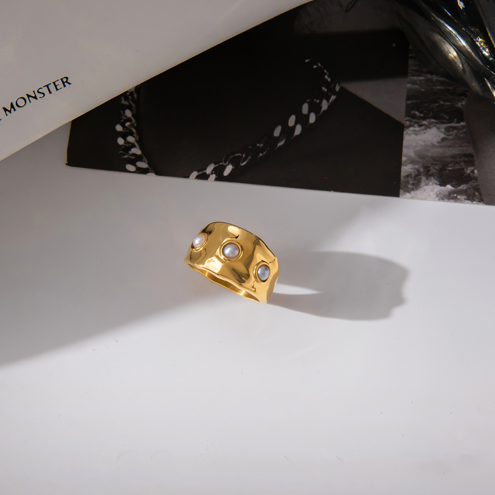 Elegant Ladies Ring With Glass Pearl Stainless Steel 18K Gold Plated Geometric Pattern Vacuum Electroplating Jewelry Accessory