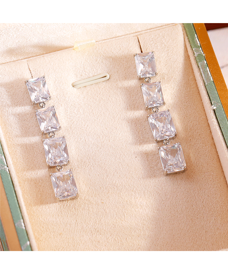 Fashionable Long Dangle Earrings Ultra Mountain Zircon Unique Design High-End Feelings Personality Women's Jewelry Accessories