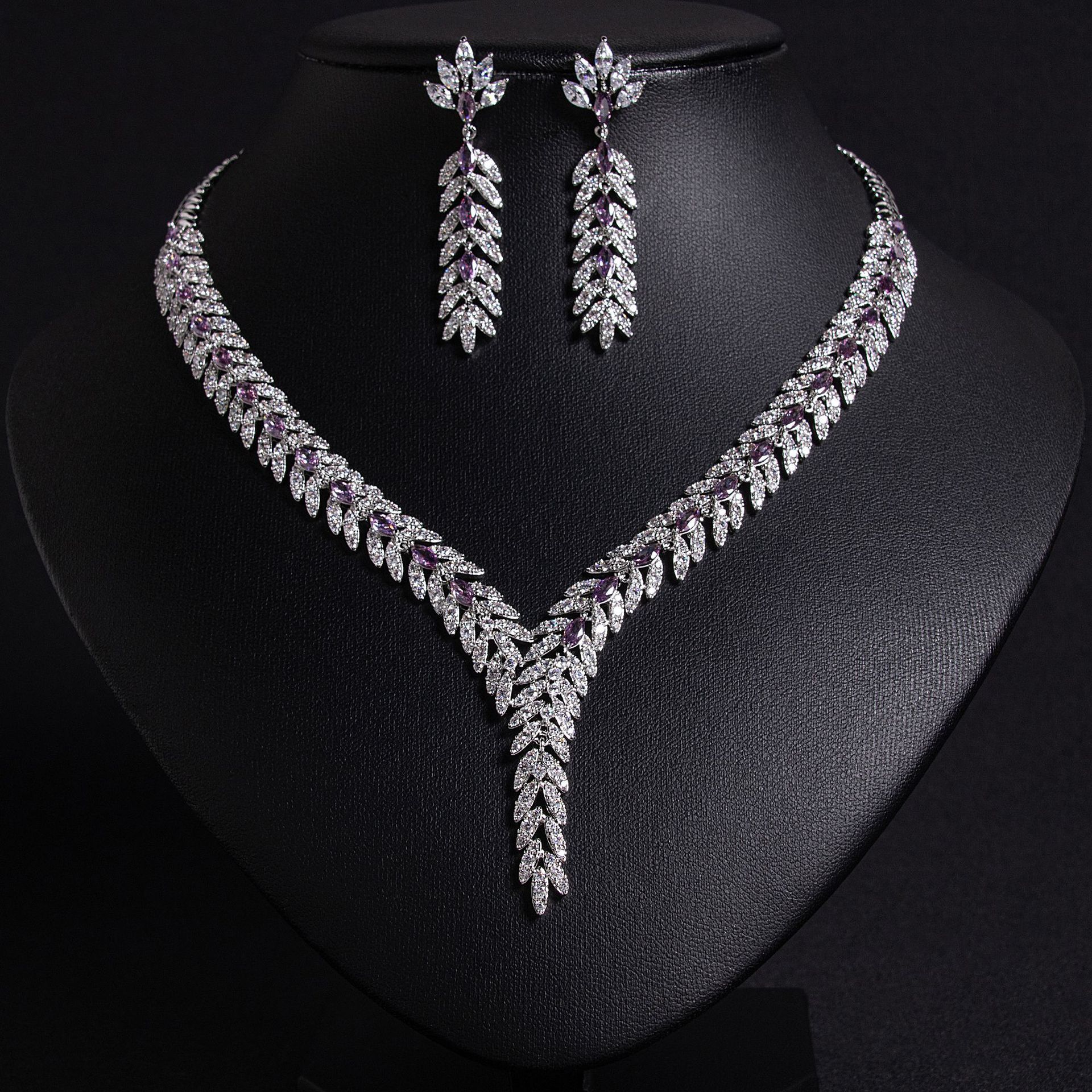 Elegant Bride Zircon Jewelry Set Platinum Plated Earrings Necklace Women's Hip Hop Style Luxury Floral Pattern Copper Craft