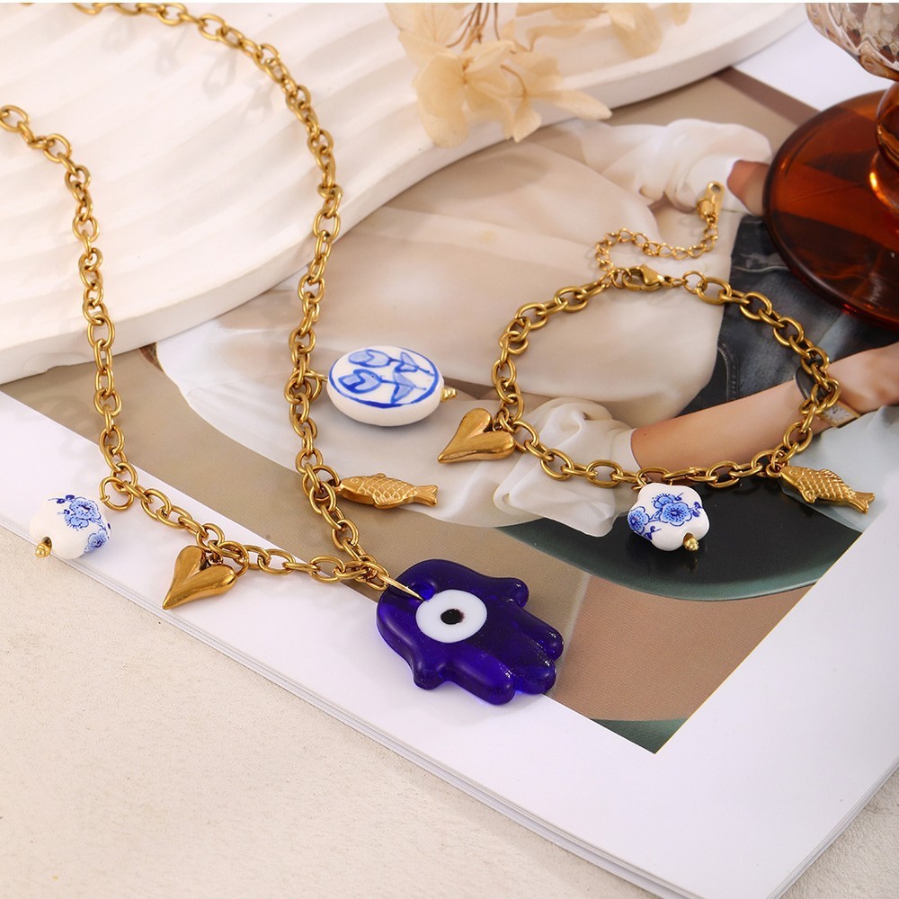 Women's Titanium Steel Vacuum Plating (In Furnace) Palm Eye Heart Flower Necklace Lemon Pendant Jewelry Accessories Light Luxury Fashion