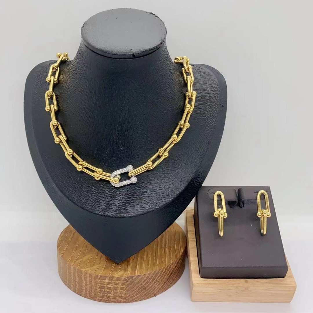 Classic Style Electroplated Micro-Paved Zircon U-Shaped Hoop Earrings Necklace Set For Women Casual Modern Jewelry Accessories