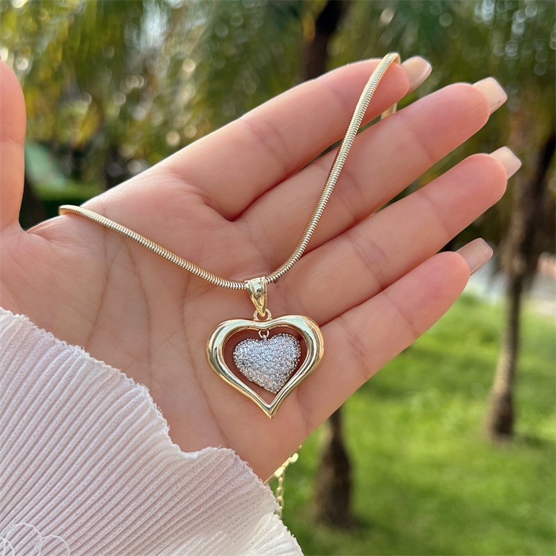 1 Piece Copper Plating 18K Gold Love Heart With Cutout XINGX Small Heart-Shaped Full Of Diamond Zircon Snake Chain Suitable For Men Women Daily Wear Suitable For Gifts  Original New Arrivals