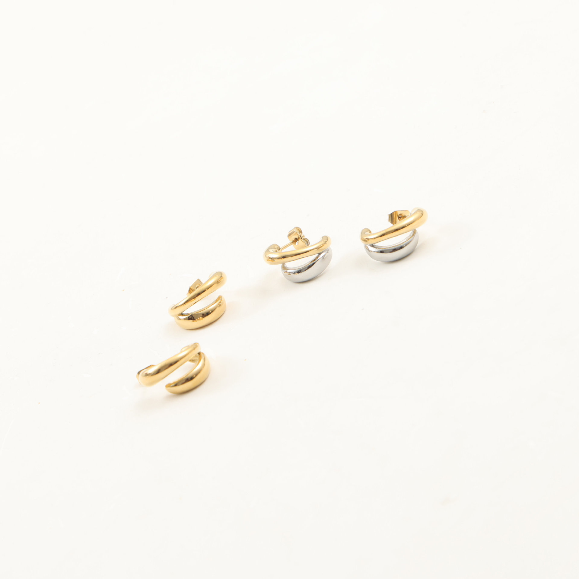 Stainless Steel Vacuum Plated 18K Gold Half-and-Half Line Earrings Retro Classic Style Women's Jewelry Daily Travel Date Holiday