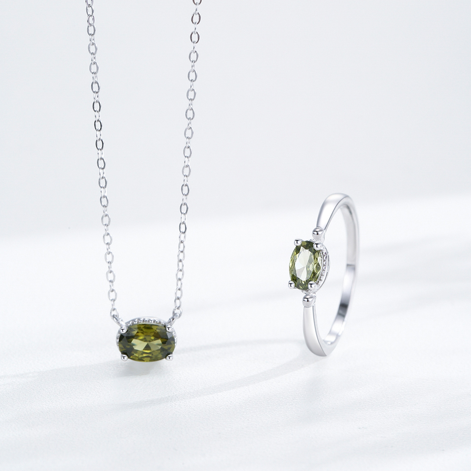 S925 Sterling Silver  Fresh Olive Green Oval Ring Necklace Women's High-Grade  Colored Gems Jewelry Suit