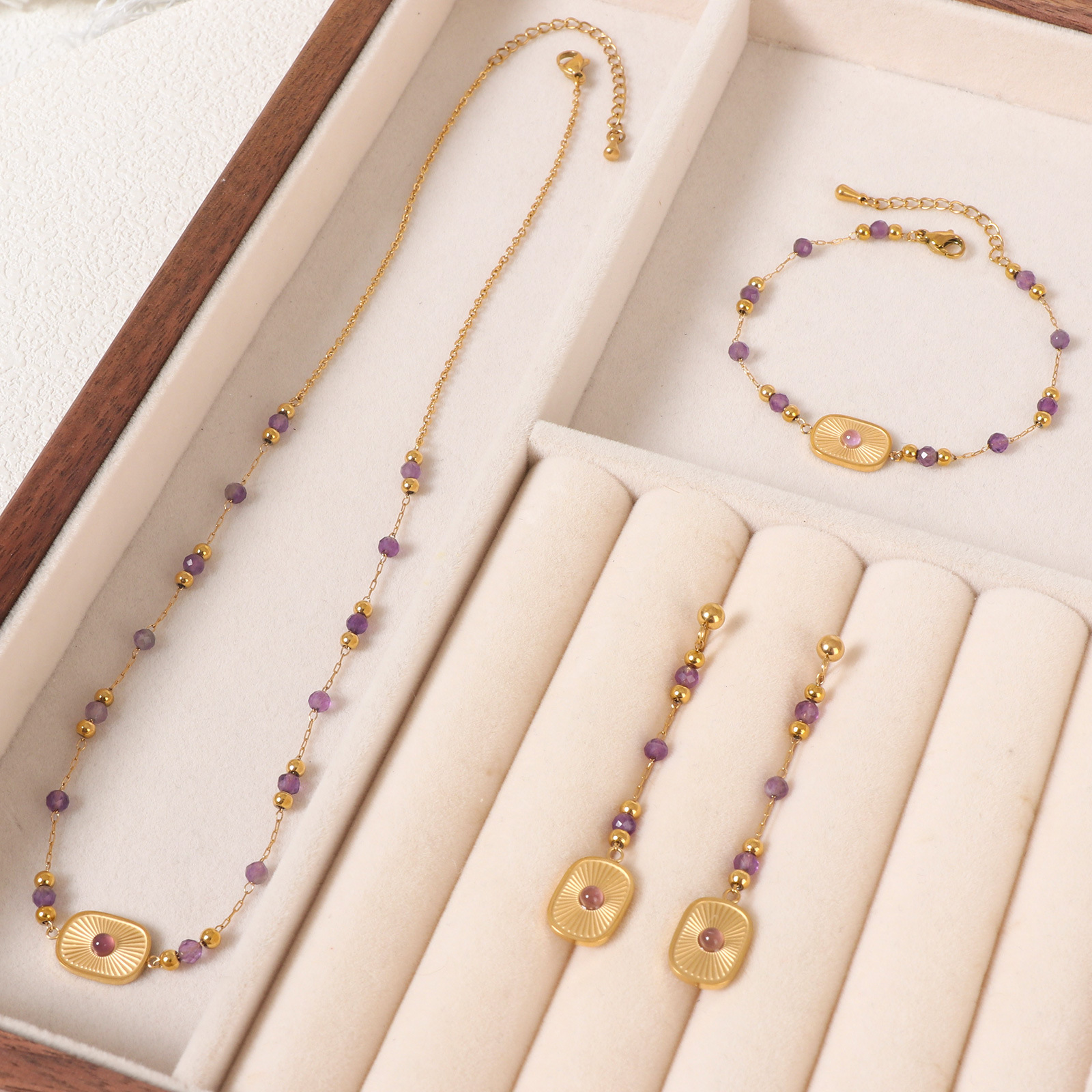 Vintage Stainless Steel Necklace Set For Women, Non-Fading Summer Trendy Geometric Pattern Titanium Steel Jewelry Set Accessories