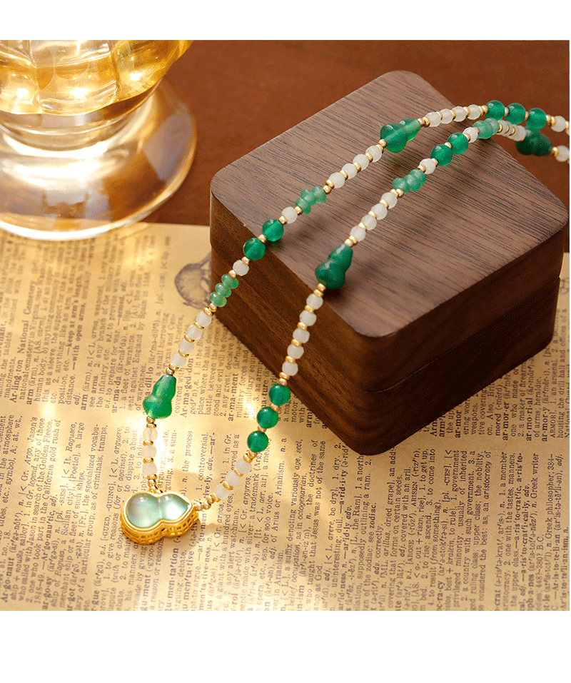 New Chinese Style Jade Agate Gourd Necklace Trendy Court Atmosphere Versatile Accessories Geometric Pattern Handmade Plating Women