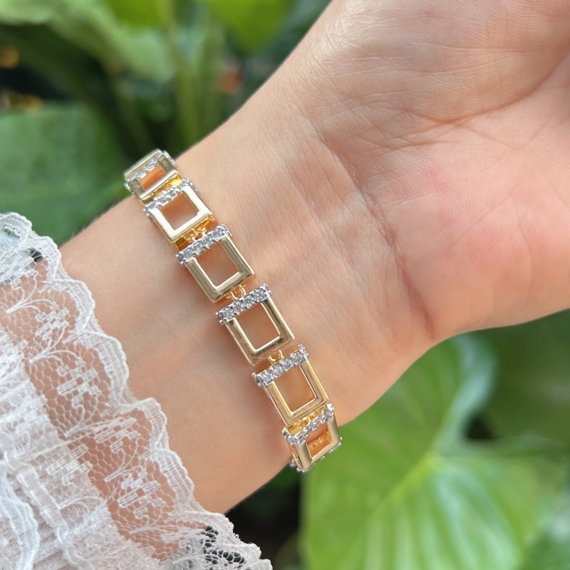 Wholesale Jewelry Sweet Classic Style 8-Shaped Square Heart Shape Copper Zircon Box Chain Bracelets