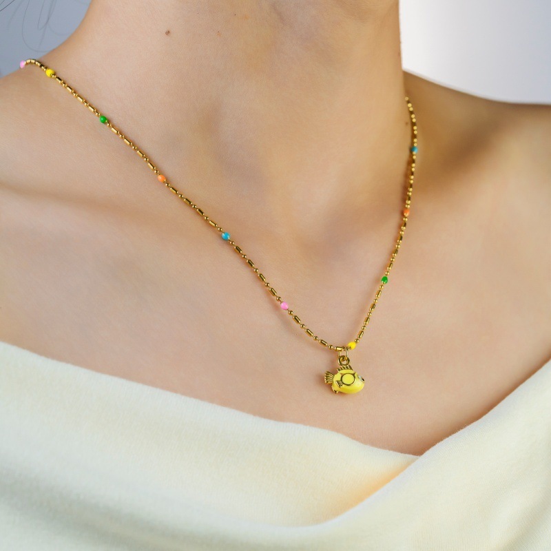 304 Stainless Steel Fish Pendant Necklace Cute Fat Fish Design Elegant Fashion Accessories Ladies European American Style Jewelry