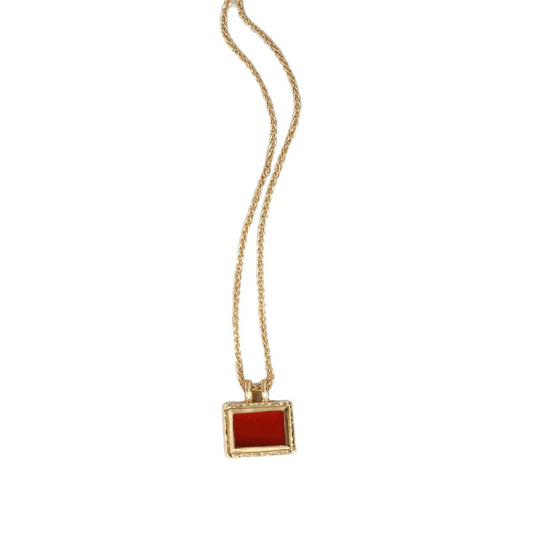 Red Agate Pendant Twist Chain Necklace Design Metal European Women Jewelry Accessories