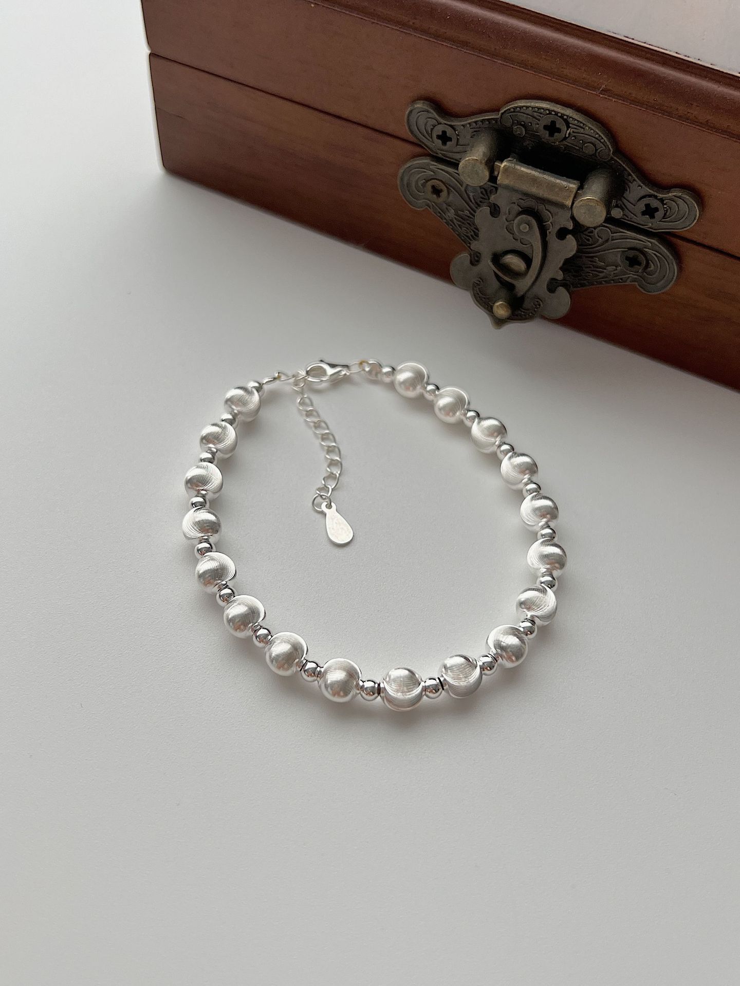 New S925 Pure Silver Cat Eye Bracelet Women's Ins Unique Design Cold Style High Quality Doll And Zodiac Patterns
