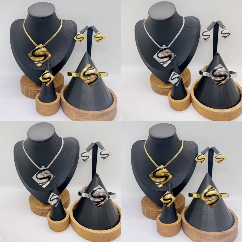 Classic Style Electroplated Diamond S-Shaped Ring Earring Bracelet Necklace Set Women's Fashion Jewelry Accessories Gold Color