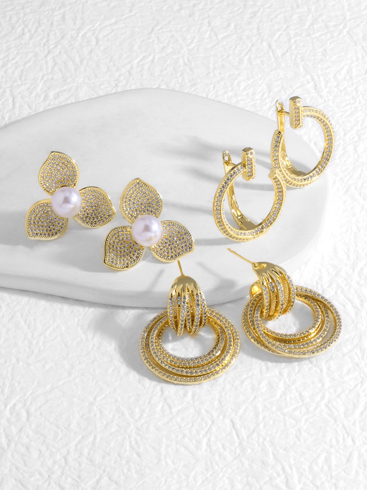 Pearl Flower Full Zircon Earrings Studs Simple Style Daily Wear Copper Material Gold Plated Jewelry Accessories For Women