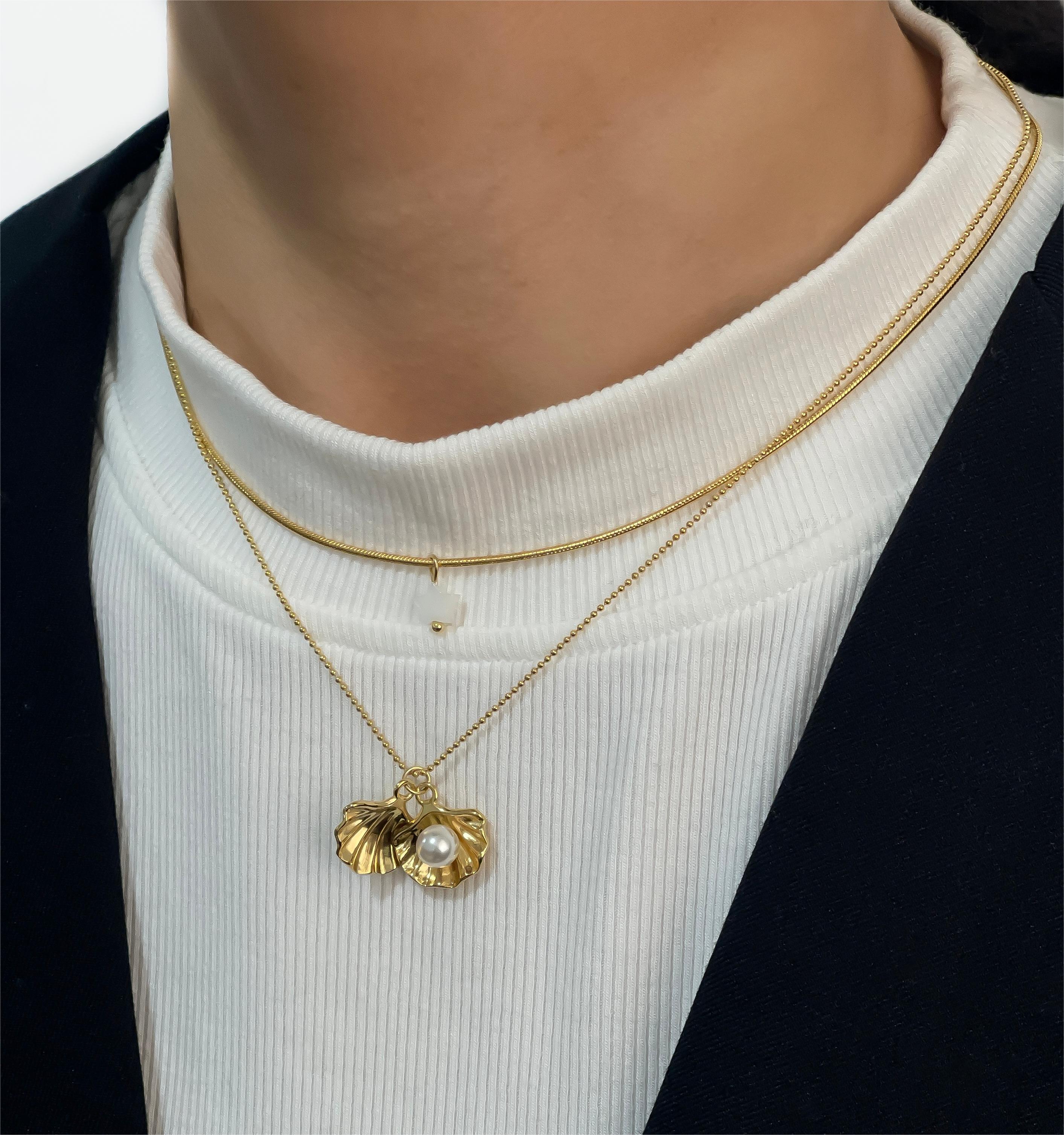 304 Stainless Steel Pentagram Pearl Shell PVD Coated Acrylic Shell Real Gold Plated Simple Style Classic Style Waterproof Non Tarnish Plating Inlay Layered Necklaces