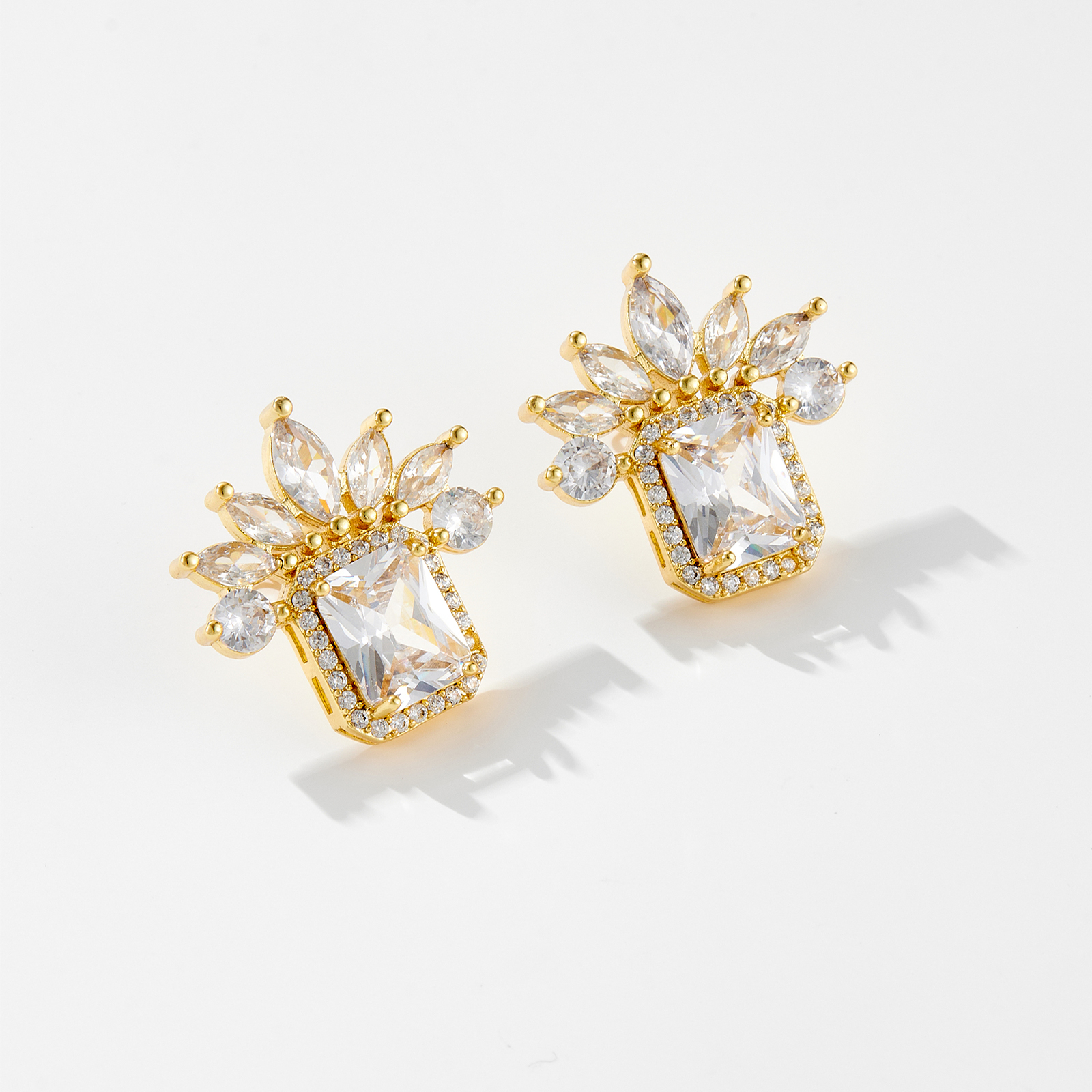 1 Pair Basic Sexy Classic Style Geometric Copper Ear Studs